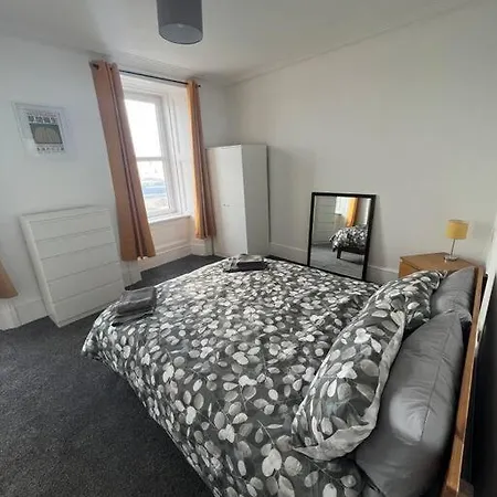 Substantial 5 Bed Townhouse Apartment Peterhead Exterior photo